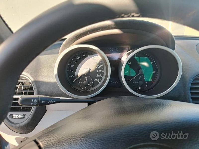 Usata Mercedes SLK200 163 CV (119 kW) 2005 Blu/azzurro Cabrio