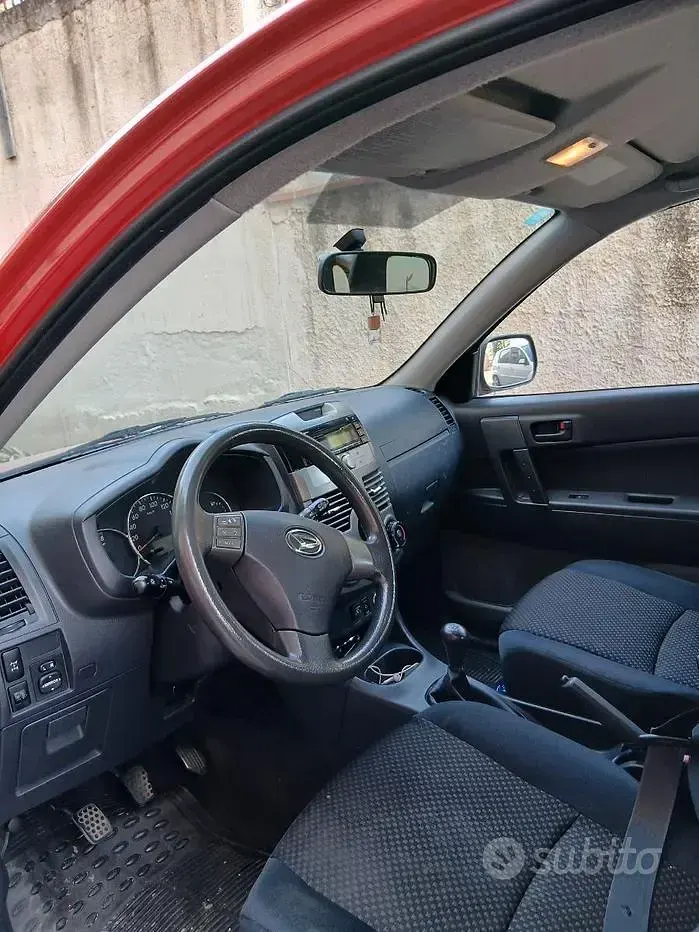 Usata Daihatsu Terios 105 CV (77 kW) 2009 Rosso SUV