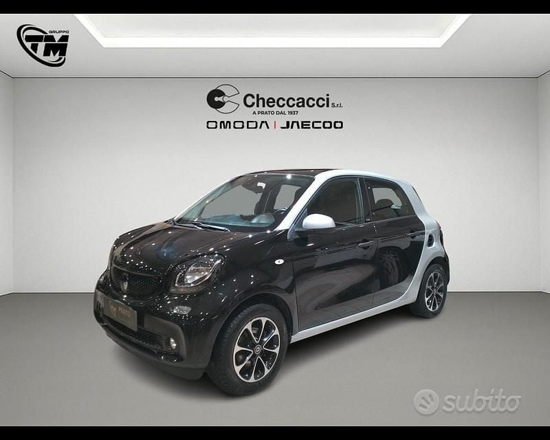 Usata Smart ForFour Passion 71 CV (52 kW) 2016 Nero Utilitaria