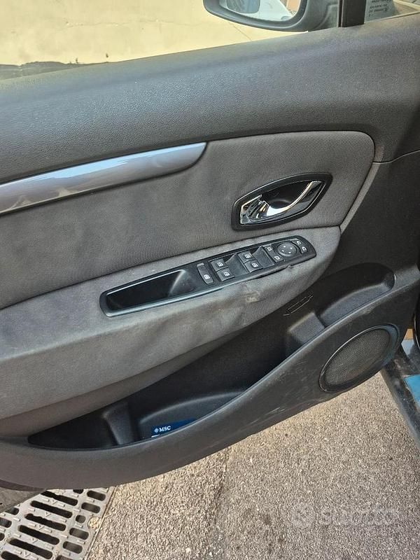 Usata Renault Scénic III XMOD 2015 Nero Monovolume