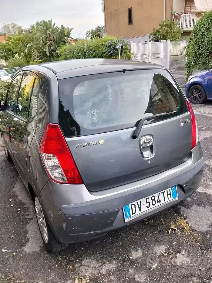 Usata Hyundai i10 66 CV (48 kW) 2009 Grigio Utilitaria