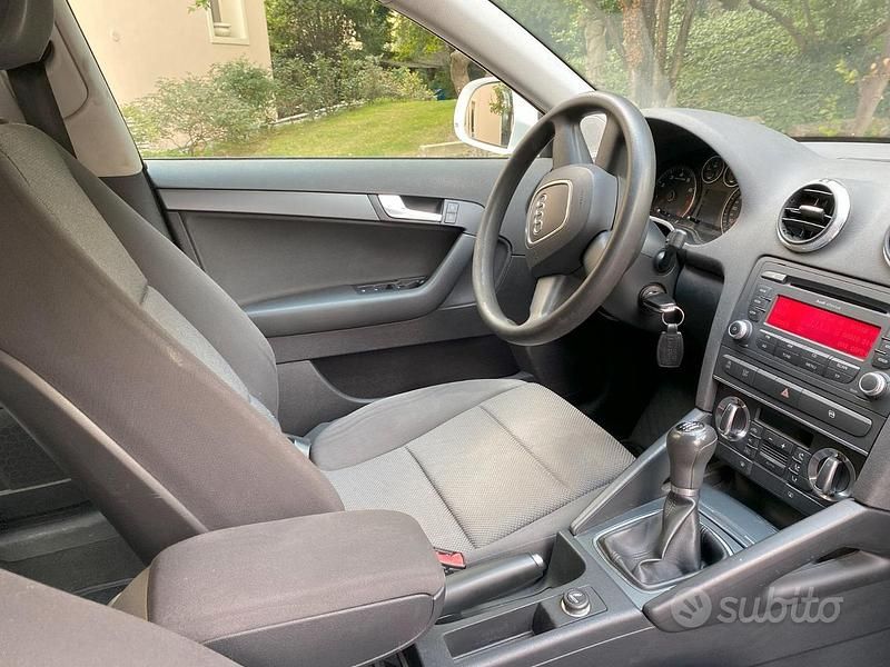 Usata Audi A3 125 CV (91 kW) 2009 Bianco Utilitaria