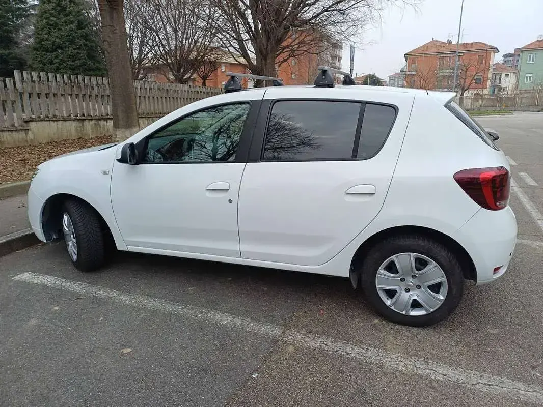 Usata Dacia Sandero Comfort 101 CV (74 kW) 2021 Bianco Berlina