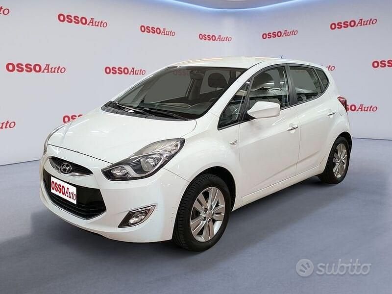 Bianco Usata 2015 Hyundai ix20 Comfort Due volumi | 4300 € (Buon prezzo) - Immagine 1/4