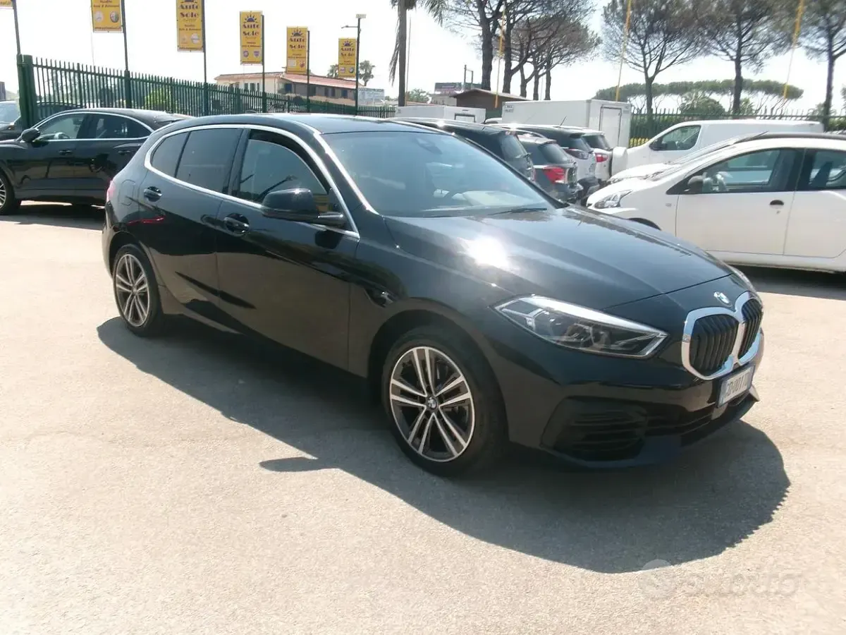Usata BMW 116 Sport Line 116 CV (85 kW) 2020 Nero Utilitaria