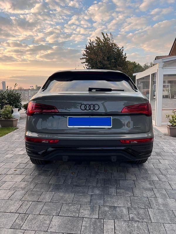 Usata Audi Q5 S-line plus 203 CV (149 kW) 2022 Grigio SUV