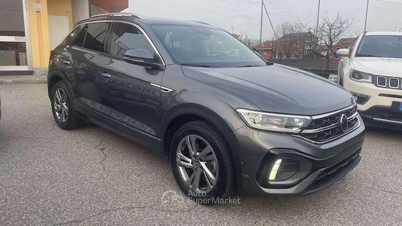 Usata VW T-Roc R-line 190 CV (139 kW) 2024 Grigio SUV