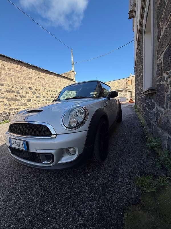Usata Mini Cooper SD 143 CV (105 kW) 2013 Argento Utilitaria