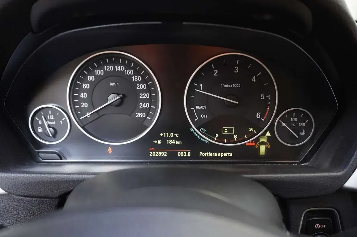 Usata BMW 318 Sport Line 150 CV (110 kW) 2018 Station wagon