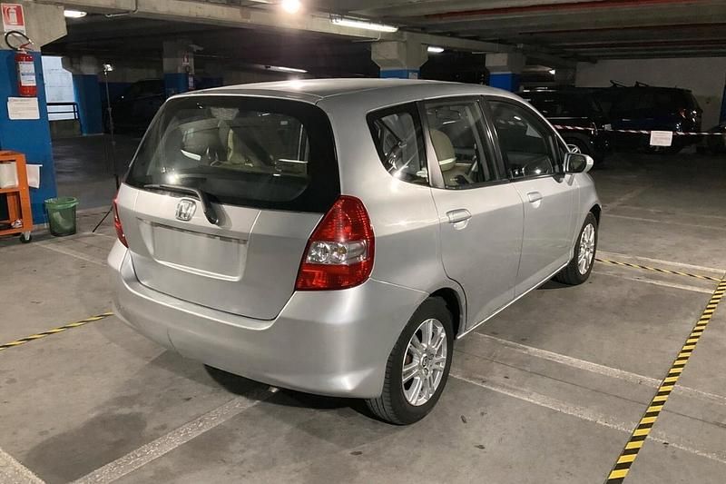 Usata Honda Jazz LS 83 CV (61 kW) 2006 Grigio Utilitaria