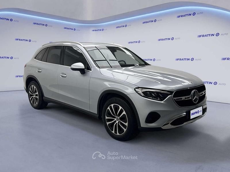 Usata Mercedes GLC220 Advanced Plus 197 CV (144 kW) 2022 Argento SUV