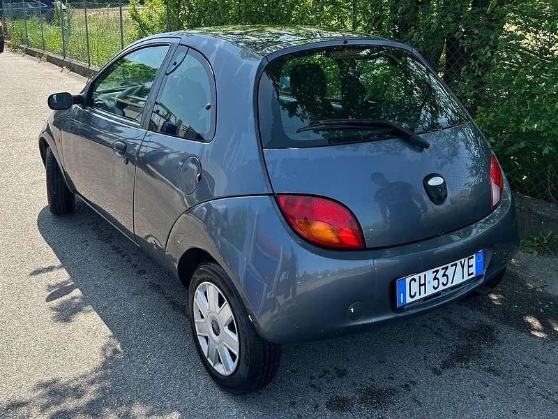 Usata Ford Ka 69 CV (50 kW) 2003 Blu/azzurro Utilitaria