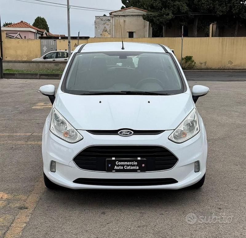 Bianco Usata 2012 Ford B-MAX Monovolume | 6490 € - Immagine 1/4