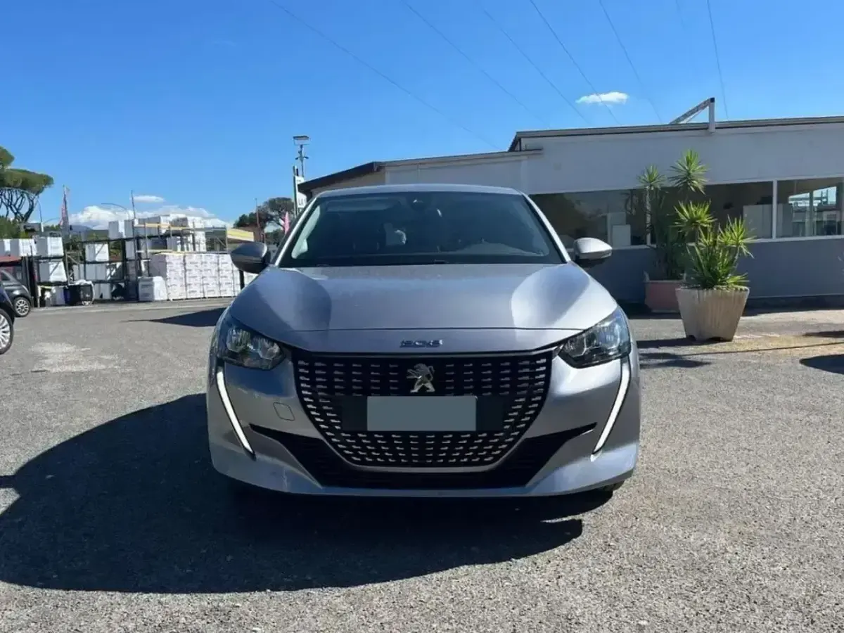 Usata Peugeot 208 Allure 101 CV (74 kW) 2022 Grigio Utilitaria