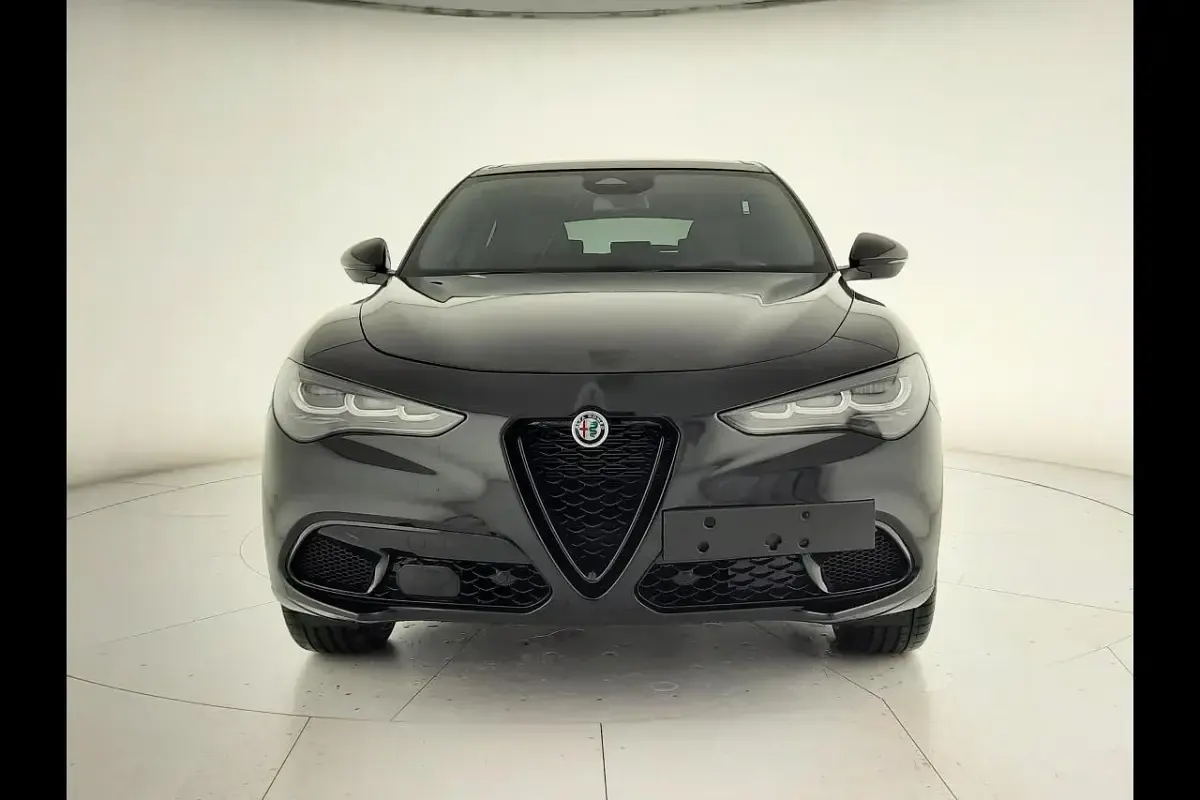 Nuova Alfa Romeo Stelvio Veloce 210 CV (154 kW) 2026 Nero SUV