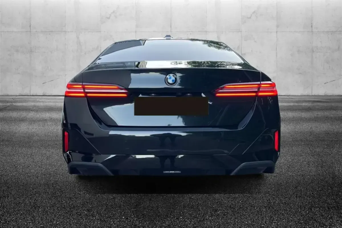 Usata BMW 520 M Sport 197 CV (144 kW) 2024 Nero SUV