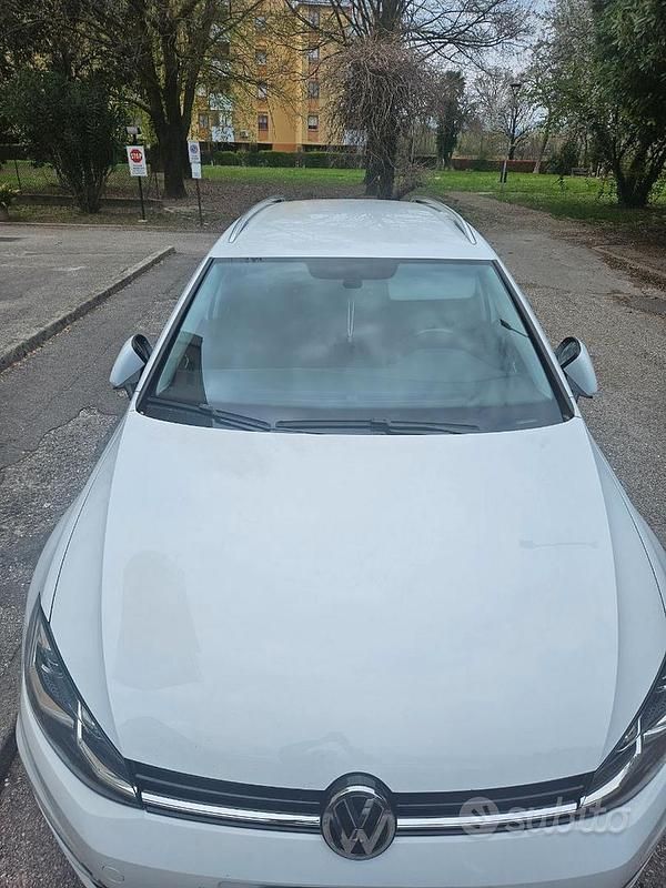 Usata VW Golf VII 136 CV (100 kW) 2017 Bianco Station wagon