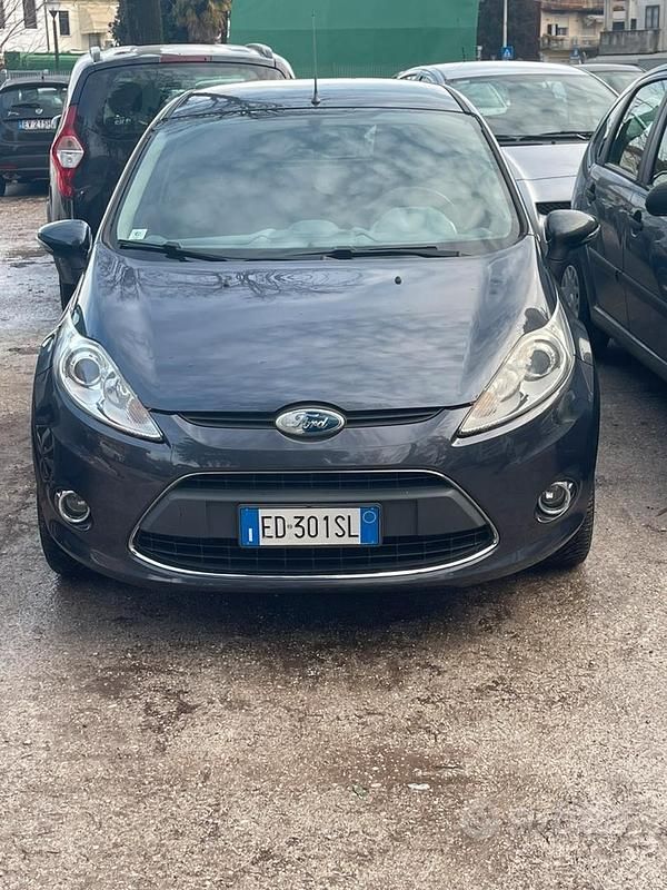 Usata Ford Fiesta Titanium 2010 Berlina