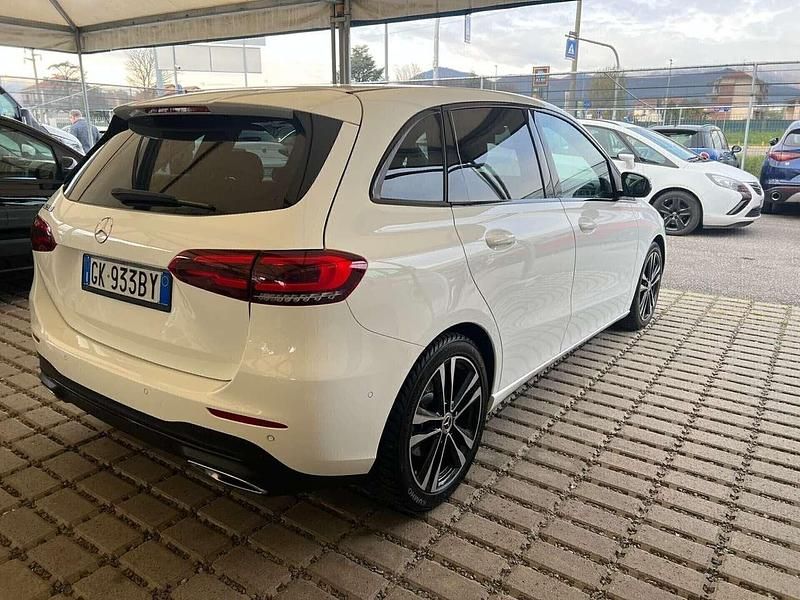 Usata Mercedes B200 Prestige 163 CV (119 kW) 2020 Bianco Monovolume
