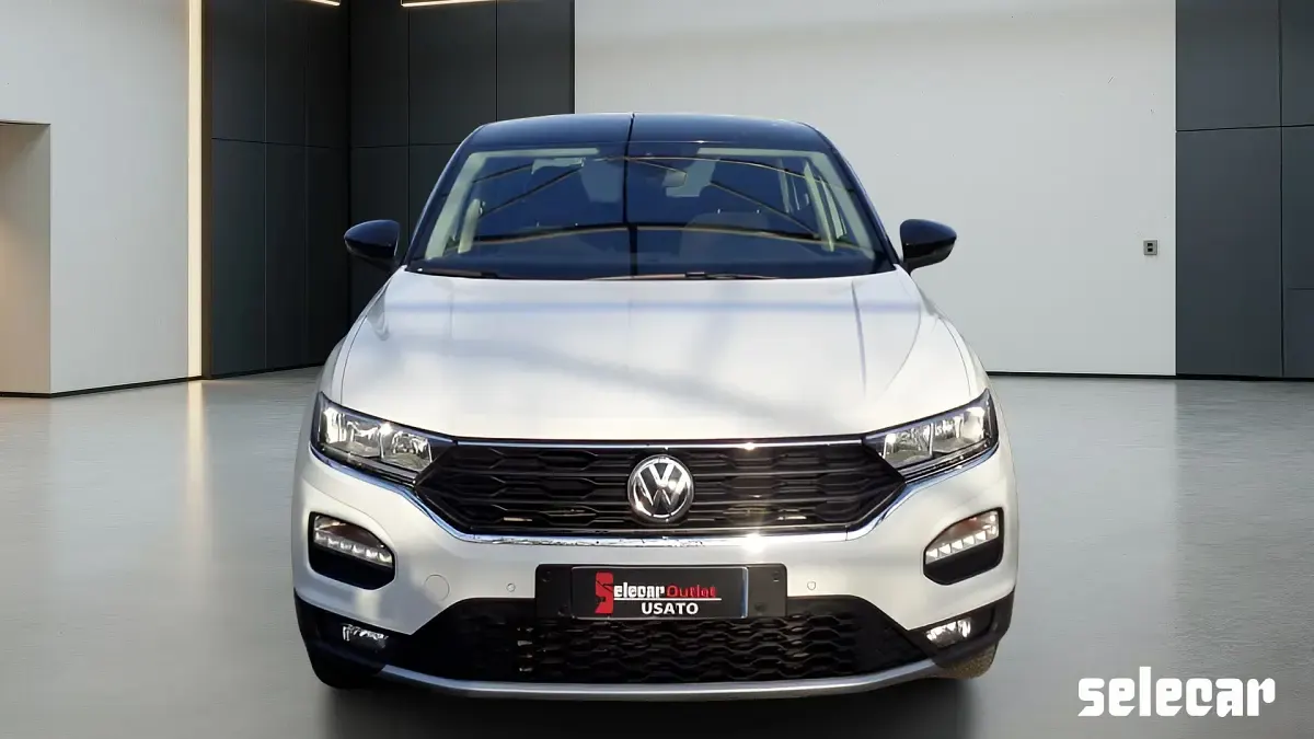 Usata VW T-Roc Business 150 CV (110 kW) 2020 Bianco/tetto nero SUV