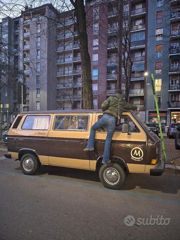 Usata VW Caravelle 1987 Marrone Monovolume