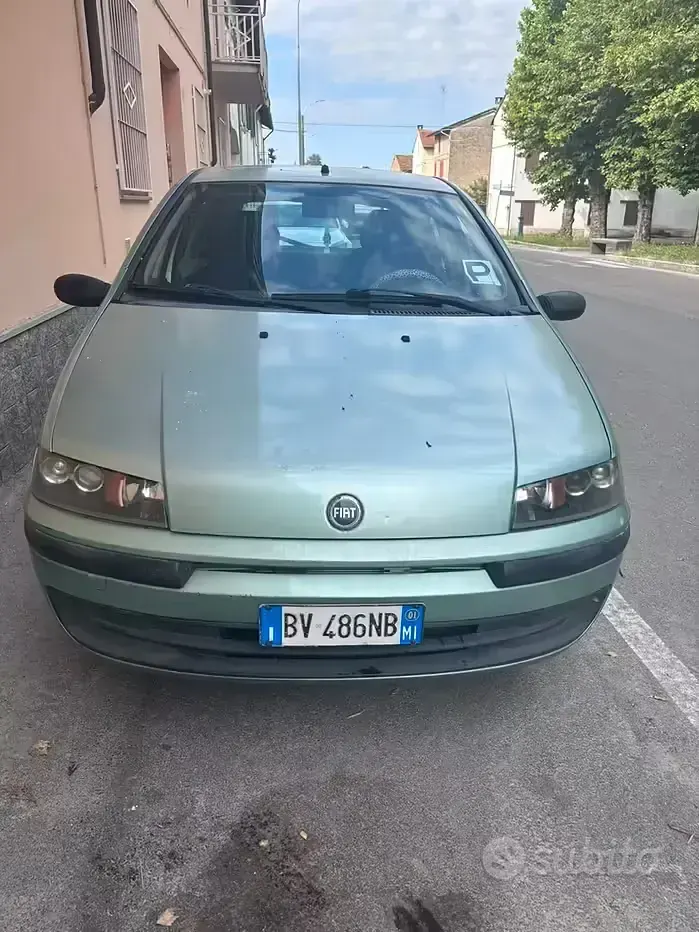 Usata Fiat Punto 60 CV (44 kW) 2001 Verde Utilitaria
