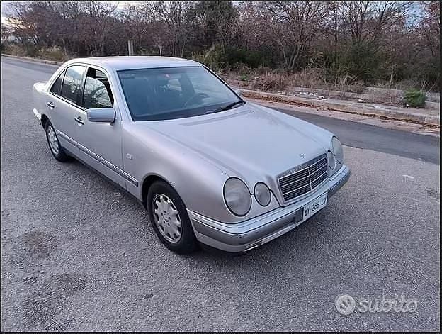 Usata Mercedes E250 1998 Berlina