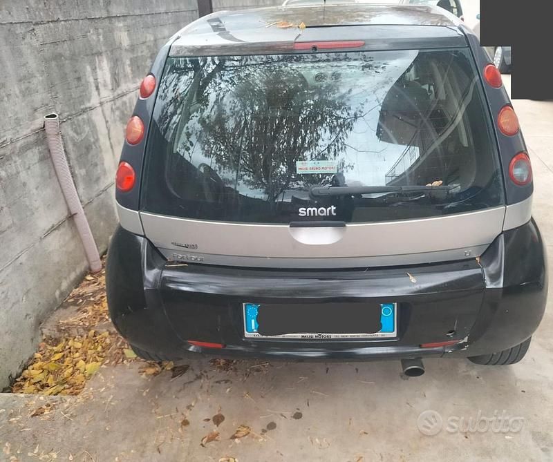 Usata Smart ForFour 75 CV (55 kW) 2004 Nero Utilitaria