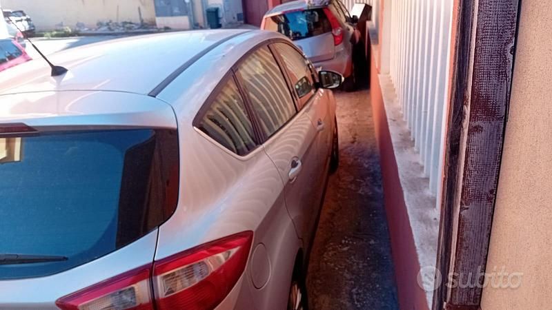 Usata Ford C-MAX 2011 Grigio Monovolume