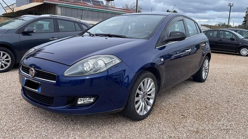 Usata Fiat Bravo Street 120 CV (88 kW) 2014 Blu Utilitaria