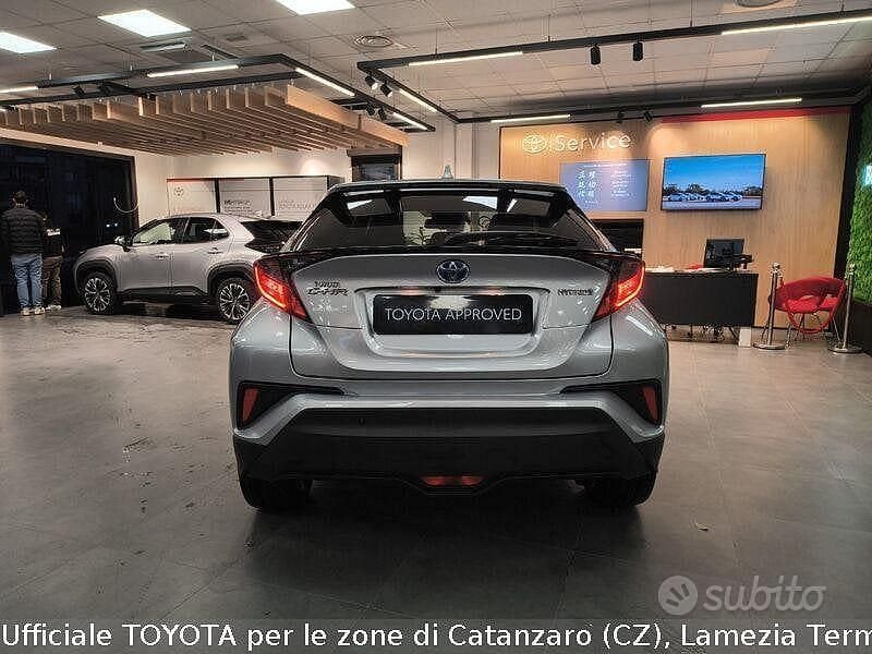 Usata Toyota C-HR Trend 122 CV (89 kW) 2023 Grigio SUV