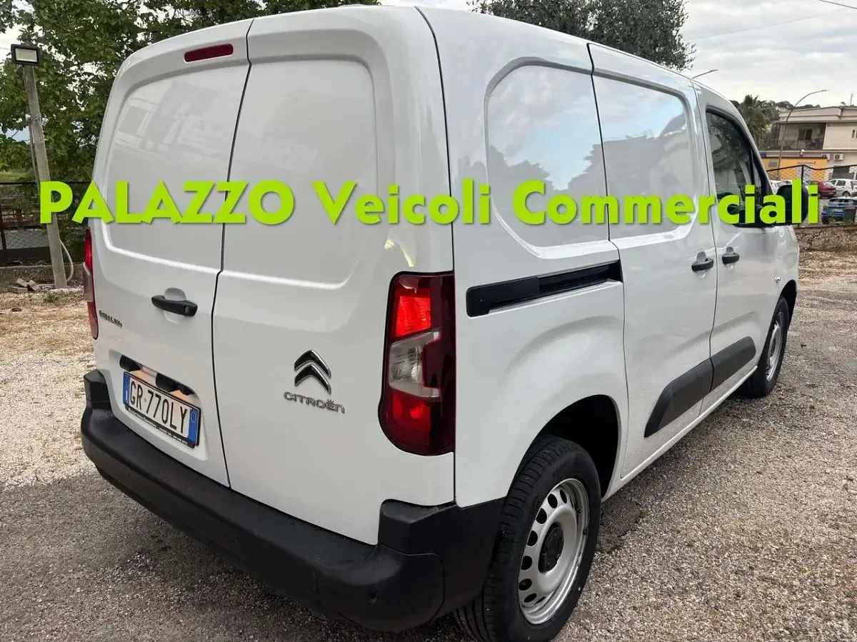 Occasion Citroën Berlingo 102 ch (75 kW) 2023 Blanc Monospace