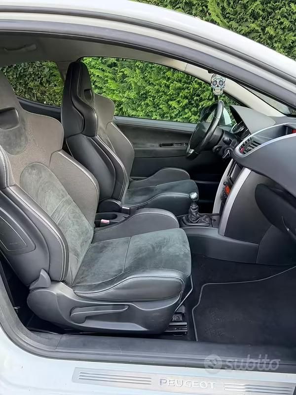 Usata Peugeot 207 174 CV (127 kW) 2009 Berlina
