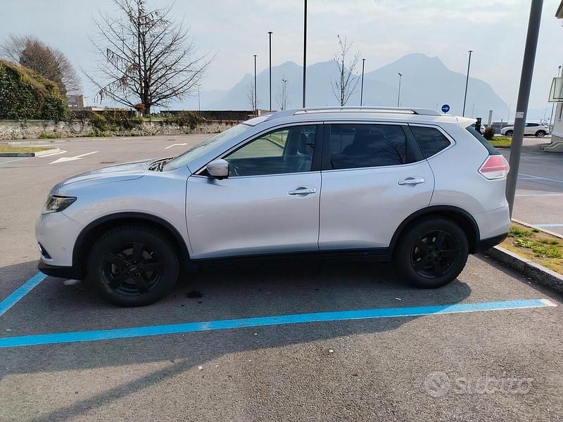 Usata Nissan X-Trail 130 CV (95 kW) 2016 Grigio SUV