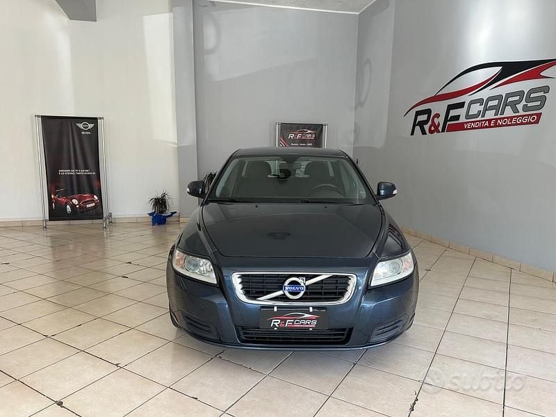Usata Volvo V50 R-Design 114 CV (83 kW) 2010 Blu Station wagon