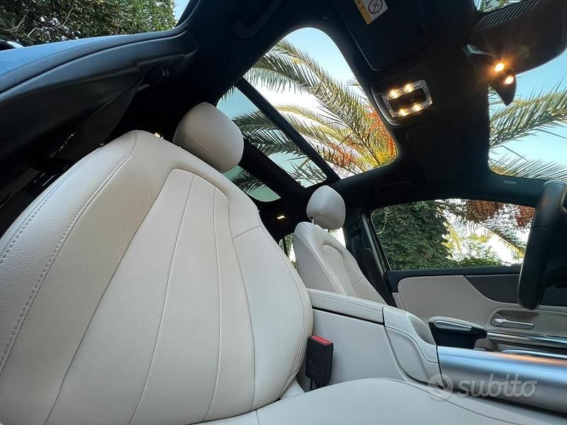 Usata Mercedes GLA200 150 CV (110 kW) 2021 Blu SUV