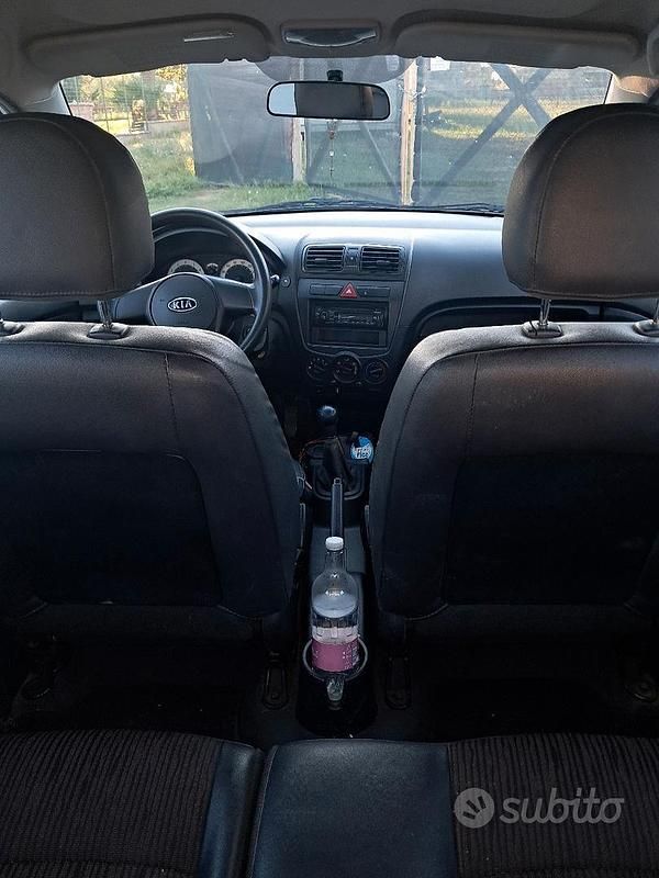 Usata Kia Picanto 62 CV (45 kW) 2009 Bianco Utilitaria