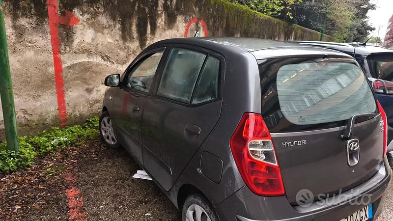 Usata Hyundai i10 2013 Grigio Utilitaria