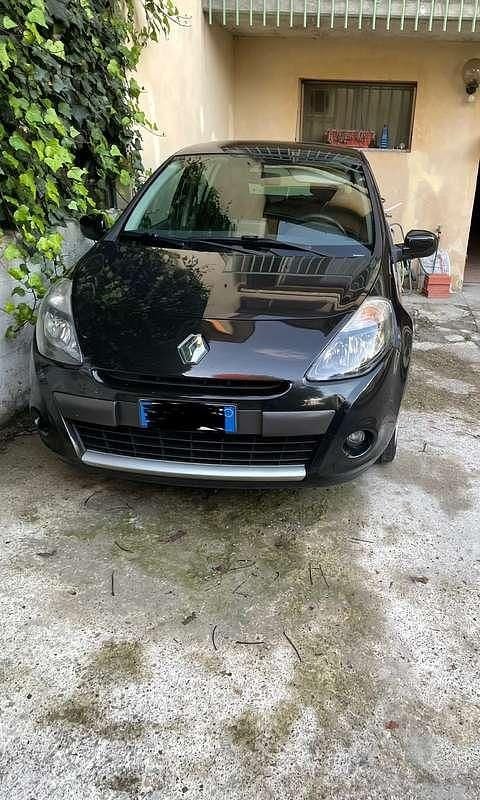 Usata Renault Clio II Dynamique 86 CV (63 kW) 2010 Berlina