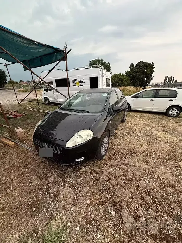 Usata Fiat Grande Punto 65 CV (47 kW) 2005 Nero Utilitaria