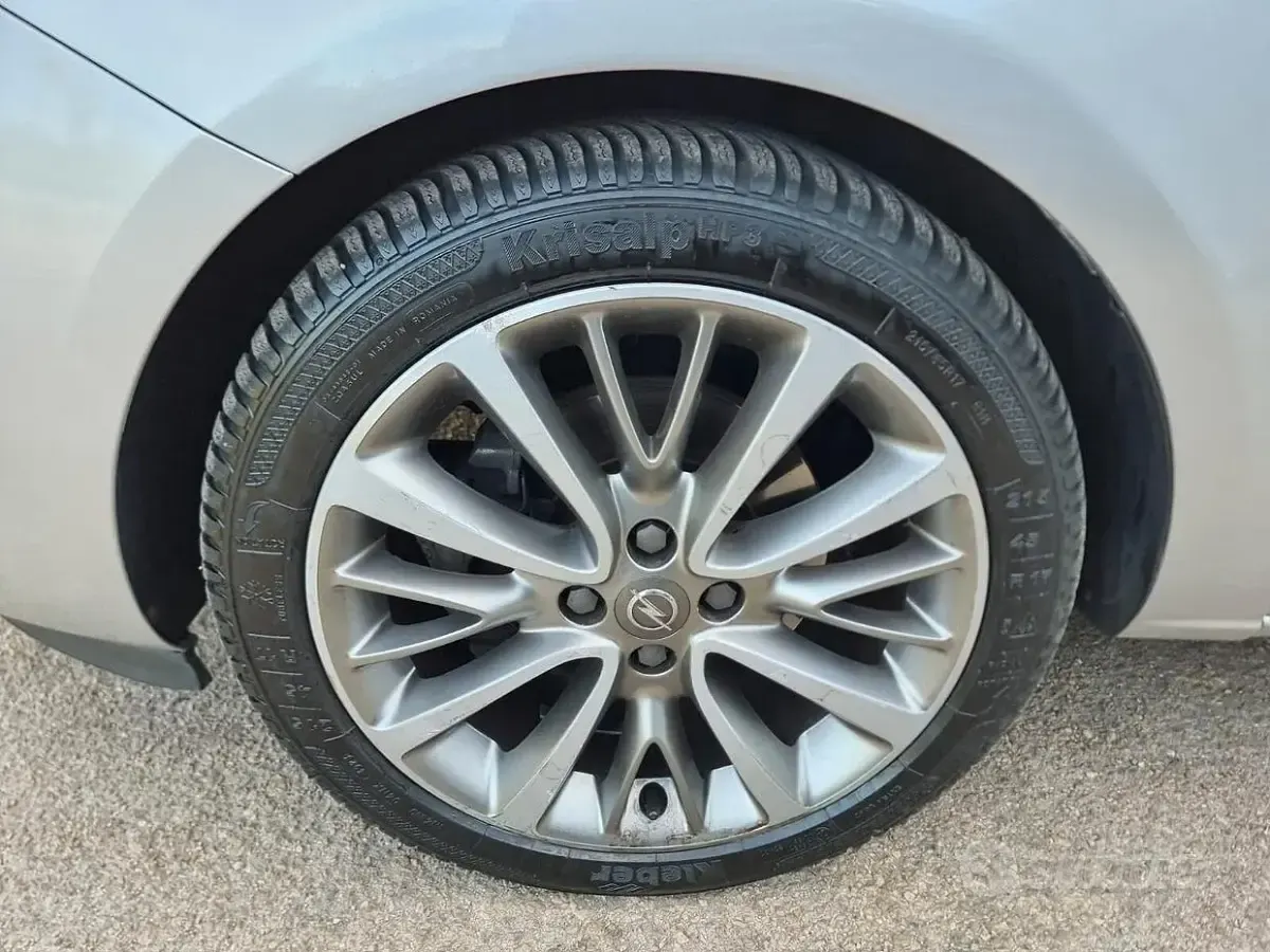 Gebraucht Opel Corsa 75 PS (55 kW) 2015 Grau Kleinwagen