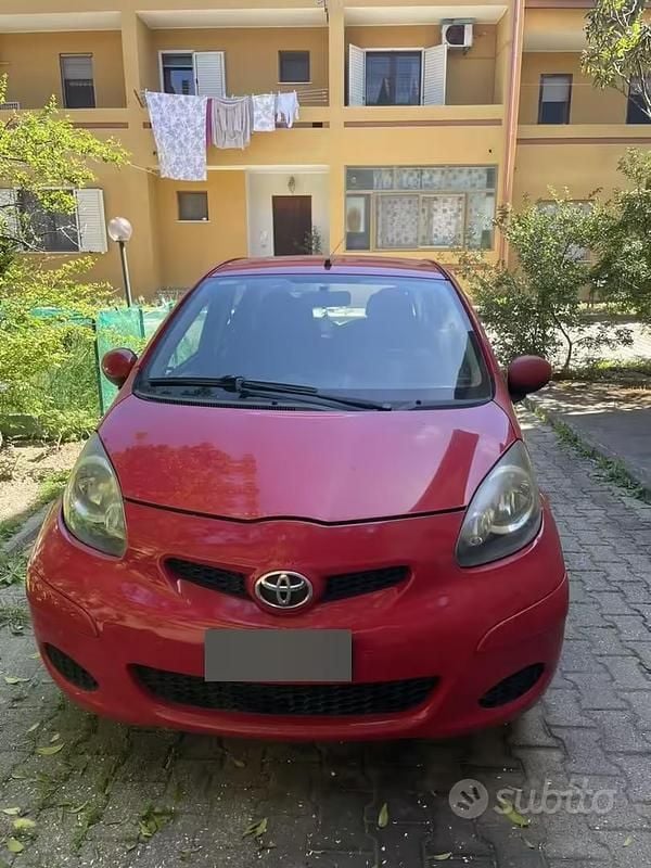 Usata Toyota Aygo 67 CV (49 kW) 2007 Utilitaria