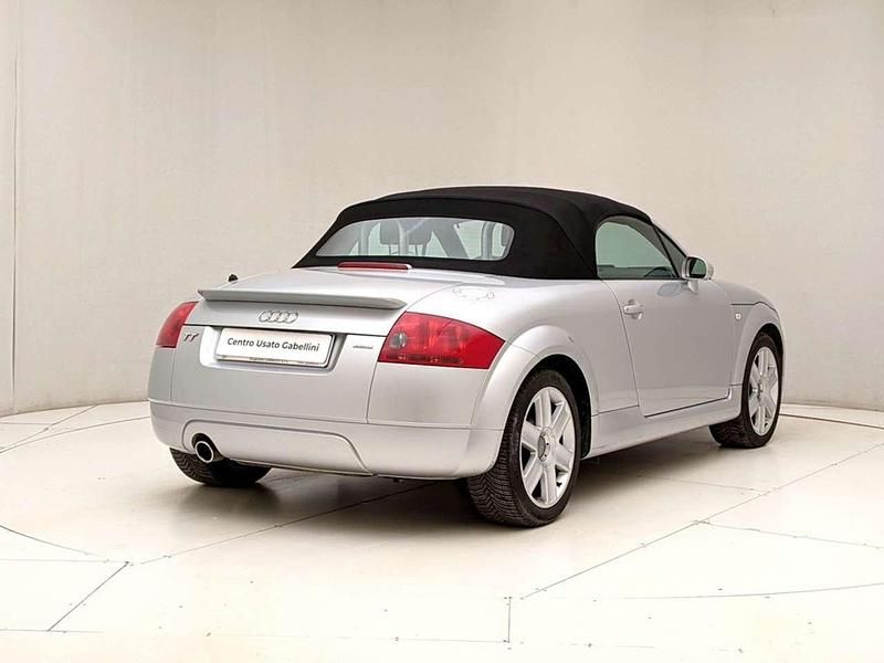 Usata Audi TT Roadster 180 CV (132 kW) 2005 Grigio Cabrio