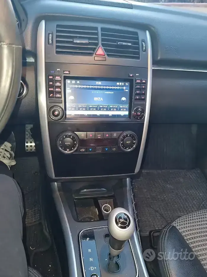 Usata Mercedes B200 140 CV (102 kW) 2007 Blu Monovolume
