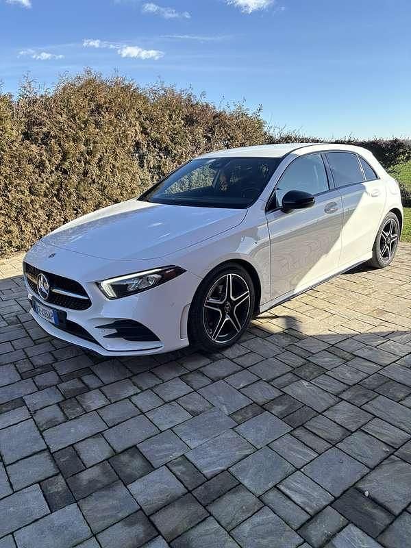 Usata Mercedes A180 Premium 116 CV (85 kW) 2021 Berlina