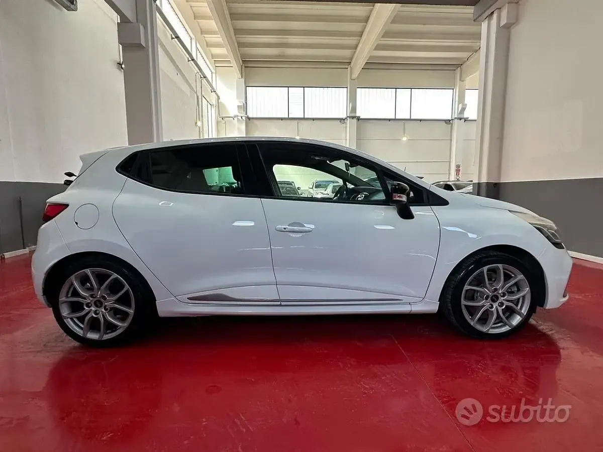 Usata Renault Clio IV R.S. 200 CV (147 kW) 2016 Bianco Berlina