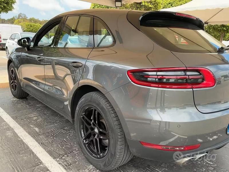 Usata Porsche Macan 250 CV (183 kW) 2017 Nero SUV