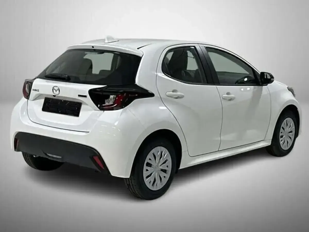 Nuova Mazda 2 Prime-Line 116 CV (85 kW) 2026 Bianco Utilitaria