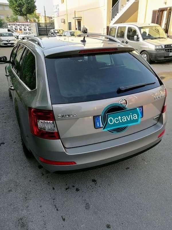 Usata Skoda Octavia G-TEC Executive 110 CV (80 kW) 2016 Station wagon