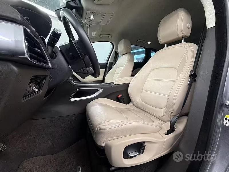 Usata Jaguar F-Pace Prestige 240 CV (176 kW) 2019 SUV
